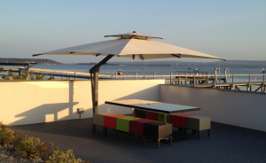 Poggesi side arm parasol with white canopy