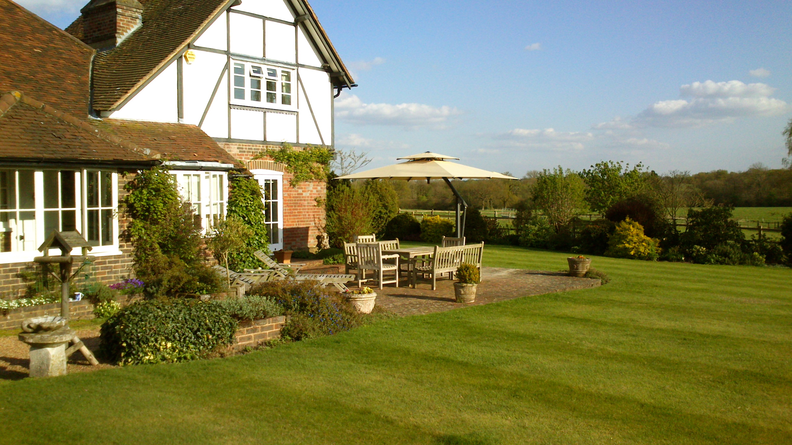 Toscana Large Garden Parasol - Surrey
