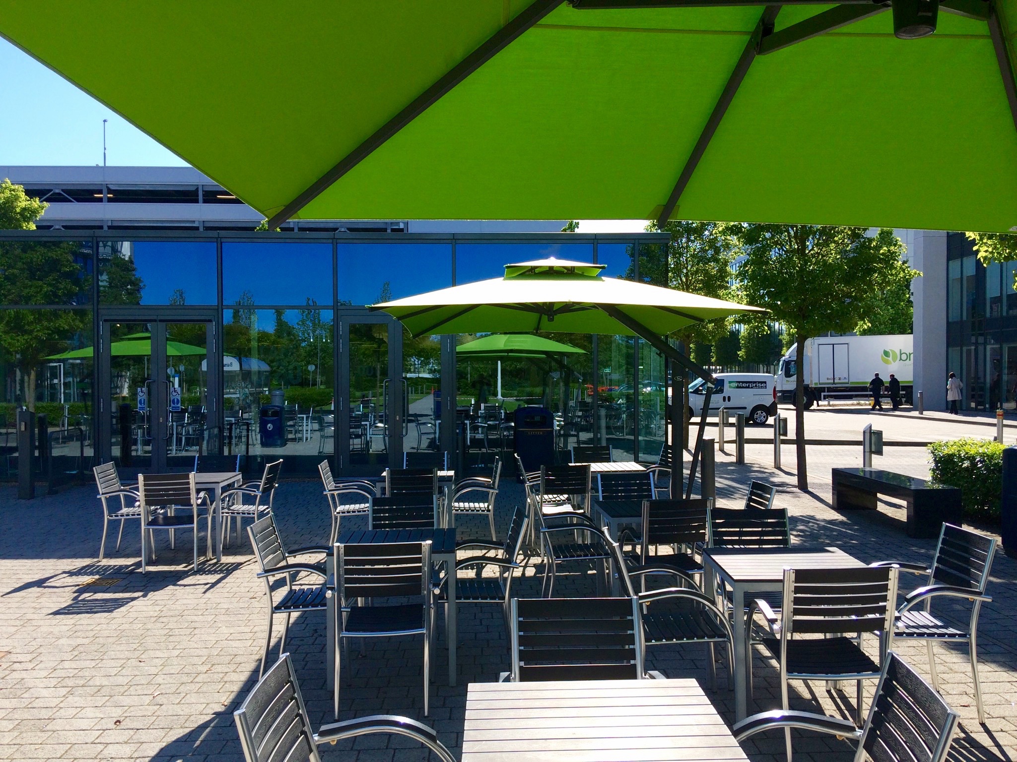 4m Cantilever Giant Parasol - Wells Umbrellas